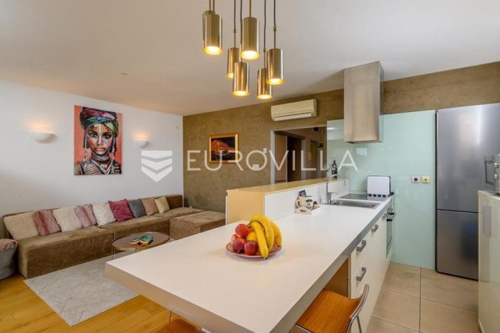 Appartamento In vendita - Splitsko-dalmatinska Split - foto 5/18