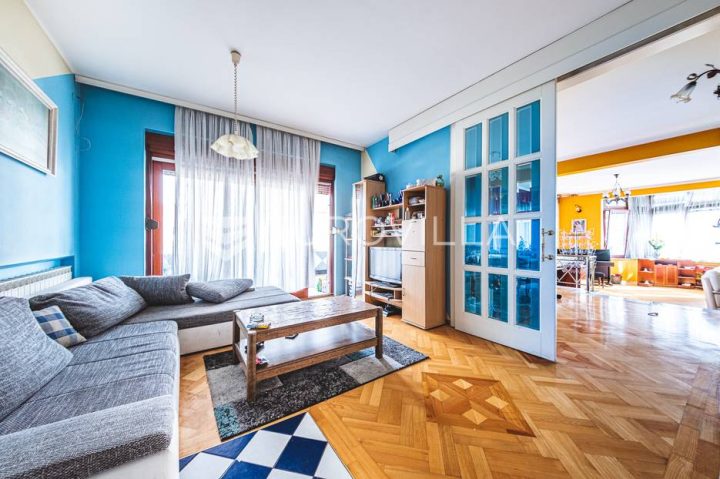 Kuća na prodaju 618 m² – Lašćina