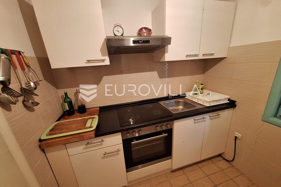 Maison À vendre - Karlovačka Barilovići