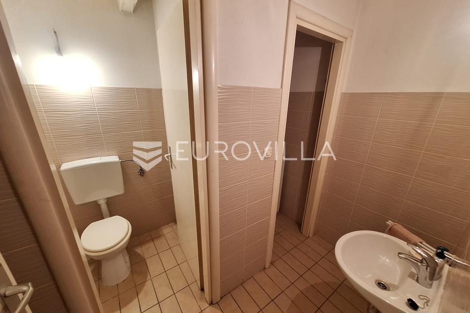 Maison À vendre - Karlovačka Barilovići