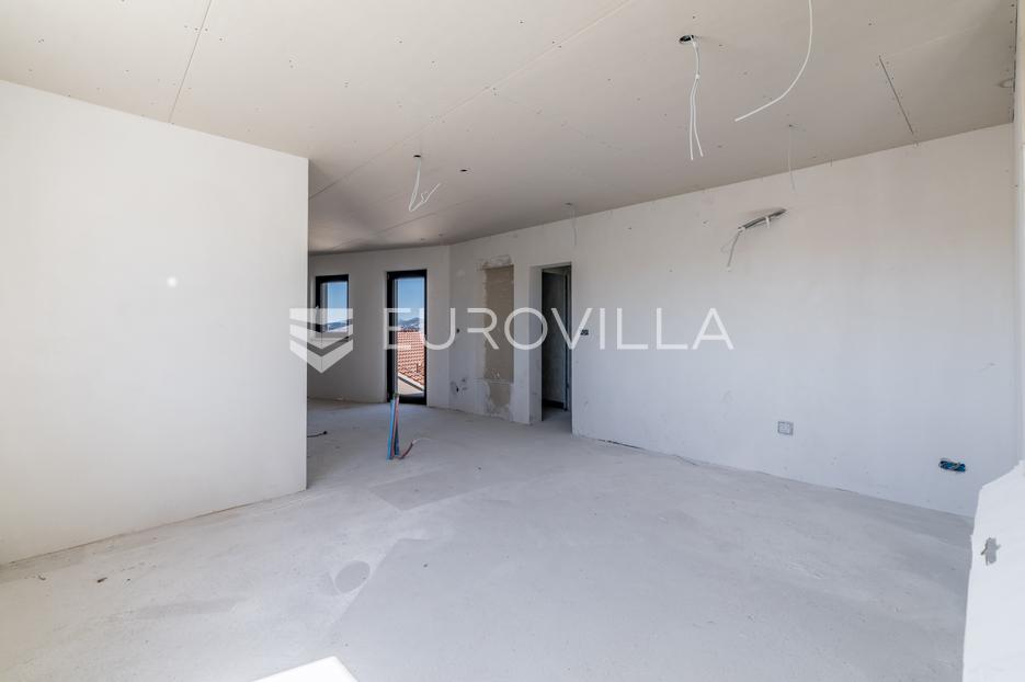 Apartma Na predaj -  Okrug