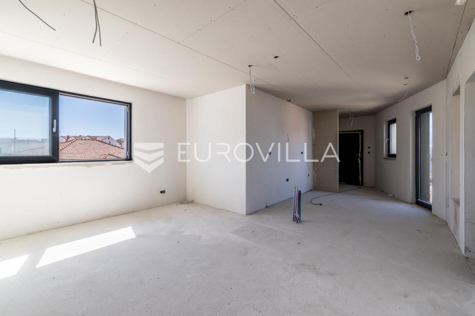 Apartma Na predaj -  Okrug