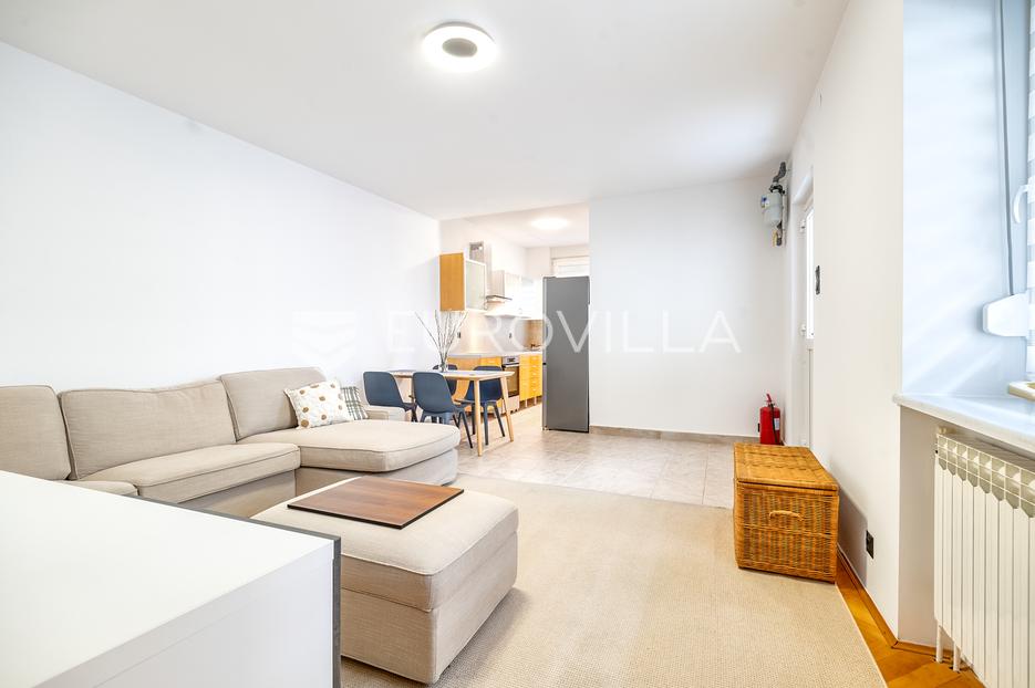 Apartment Zu verkaufen -  Donji Grad