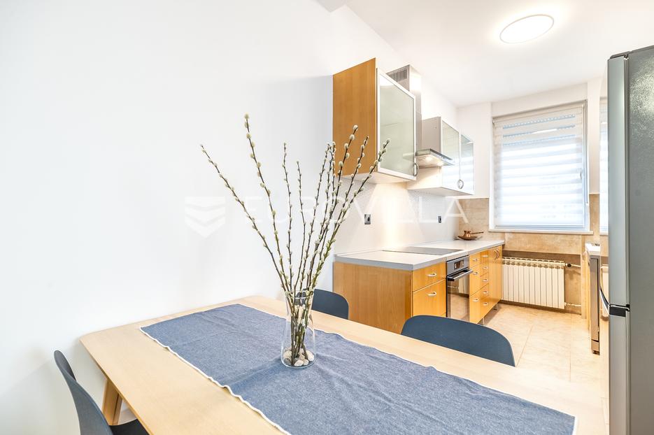 Apartment Zu verkaufen -  Donji Grad