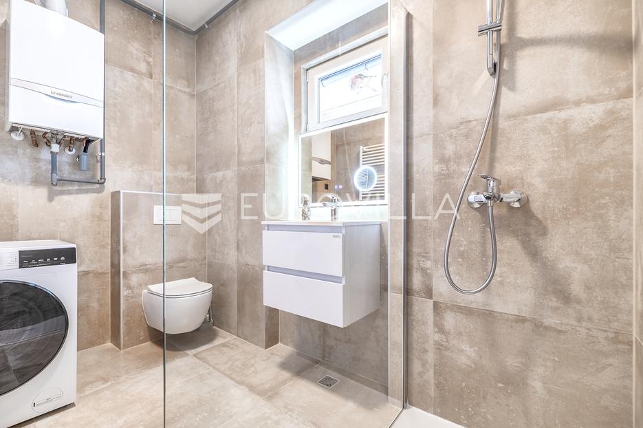 Apartment Zu verkaufen -  Donji Grad