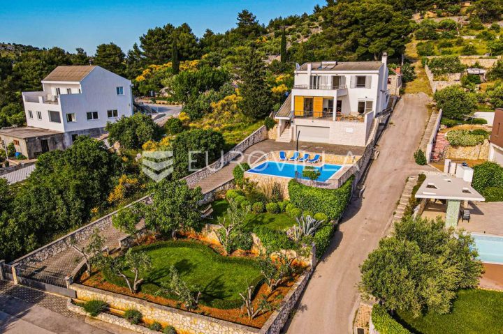 House for sale 438 m² – Žaborić