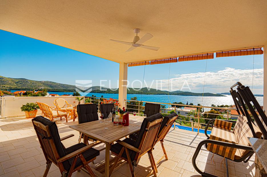 Casa In vendita -  Šibenik - Okolica