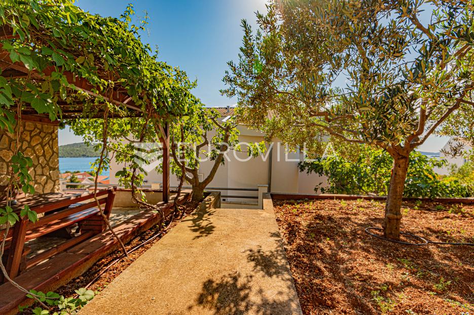 Casa In vendita -  Šibenik - Okolica