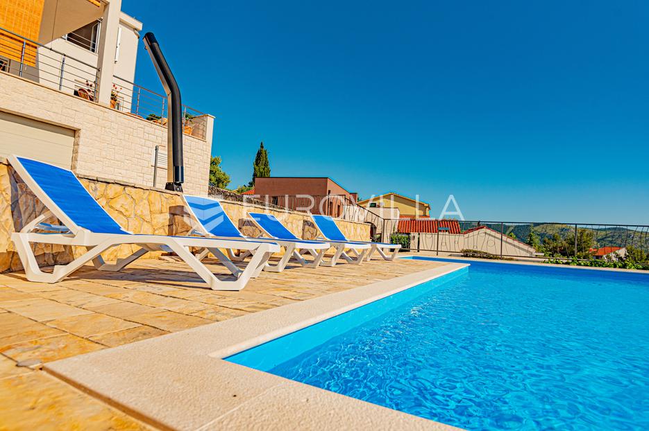Casa In vendita -  Šibenik - Okolica