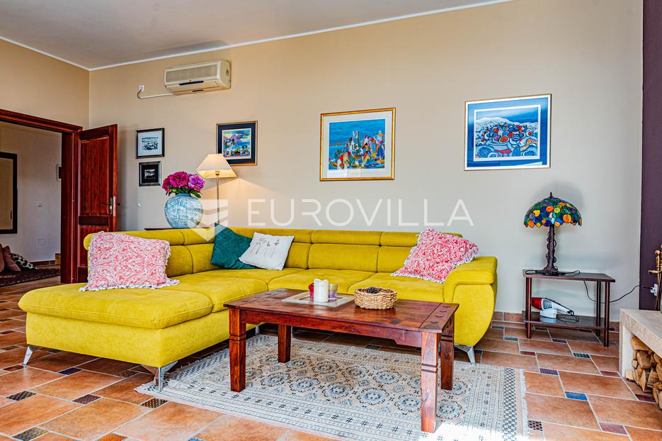 Casa In vendita -  Šibenik - Okolica
