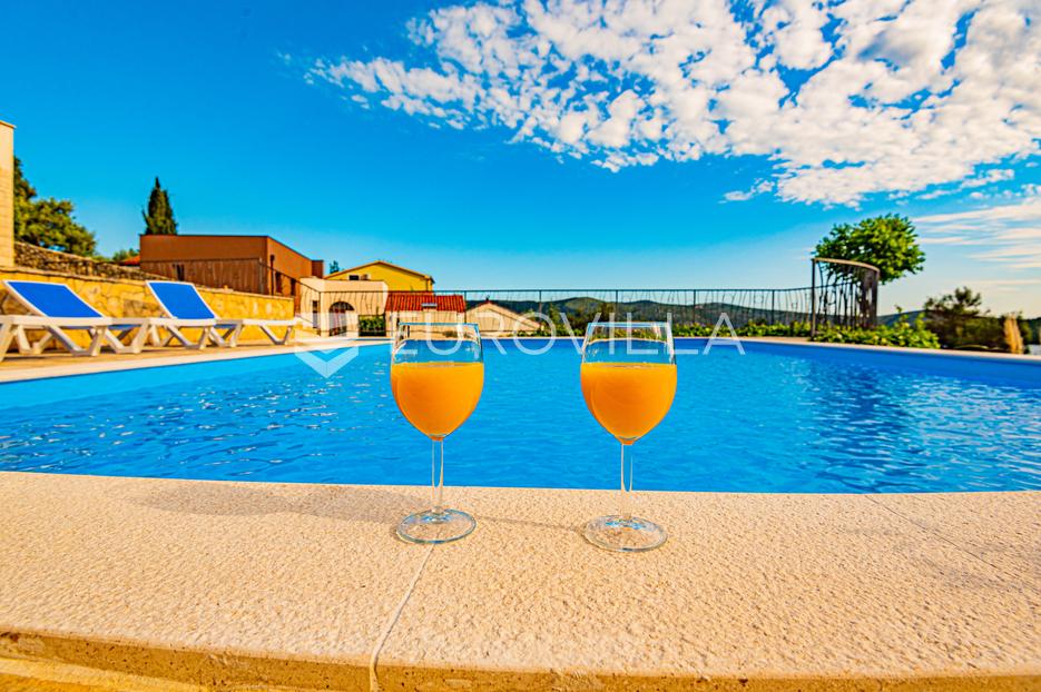 Casa In vendita -  Šibenik - Okolica