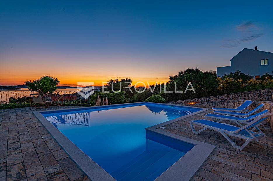 Casa In vendita -  Šibenik - Okolica
