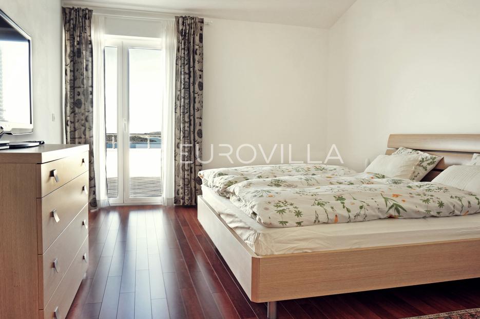 Casa In vendita -  Šibenik - Okolica
