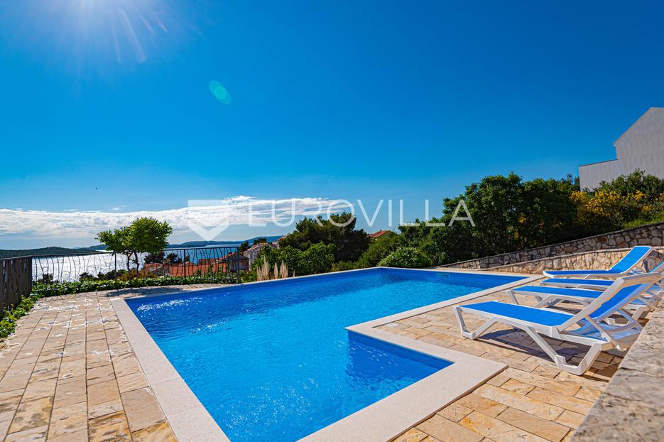 Casa In vendita -  Šibenik - Okolica