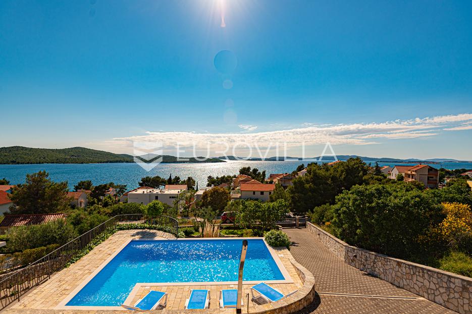 Casa In vendita -  Šibenik - Okolica