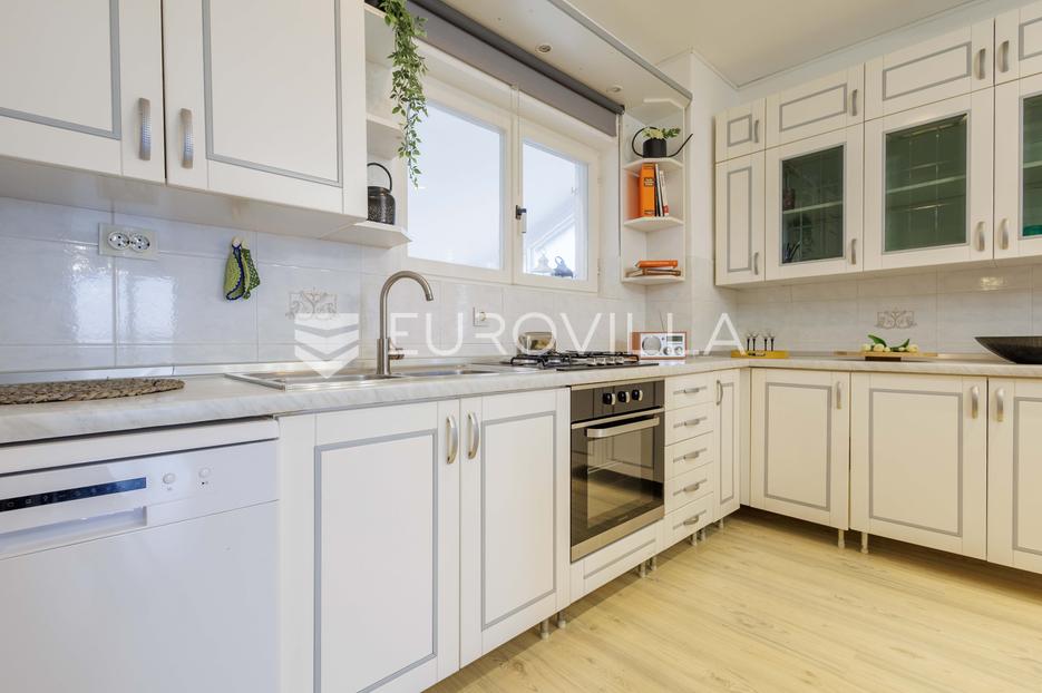 Apartment Zu verkaufen -  Pula
