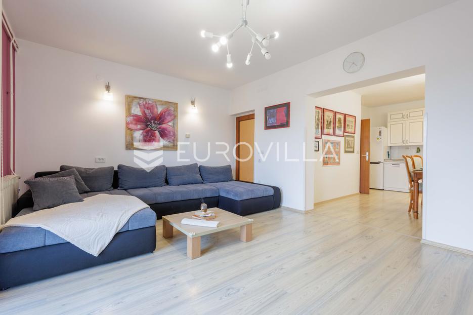Apartment Zu verkaufen -  Pula