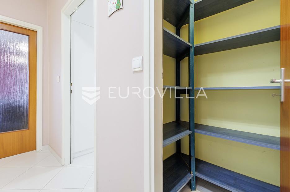 Apartment Zu verkaufen -  Pula