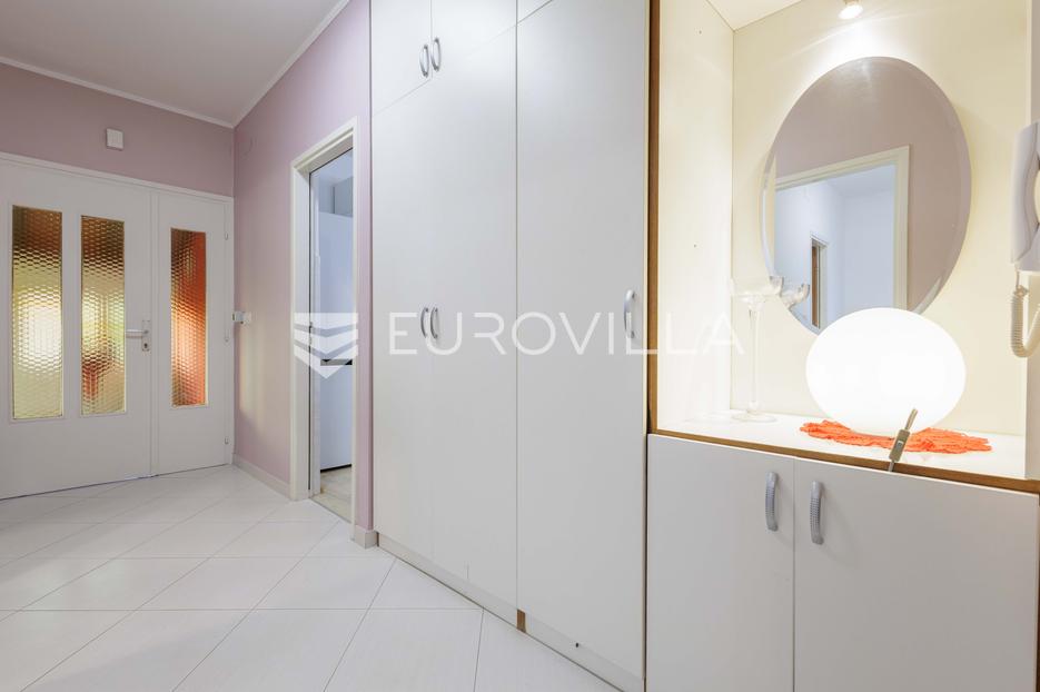 Apartment Zu verkaufen -  Pula
