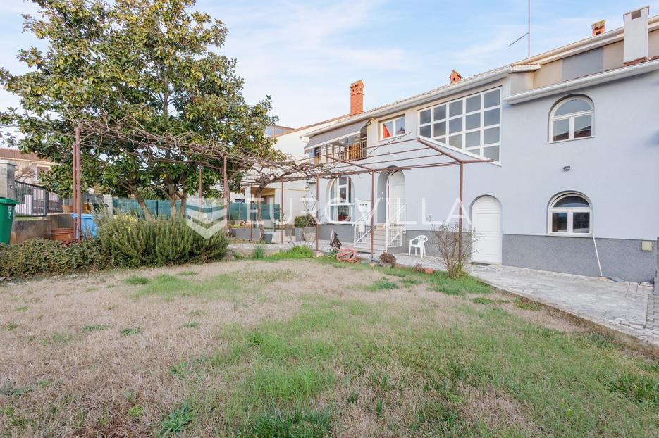 Apartment Zu verkaufen -  Pula