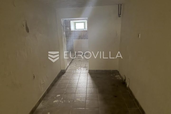 Maison À vendre - Grad Zagreb Gornji Grad - Medveščak - foto 3/8