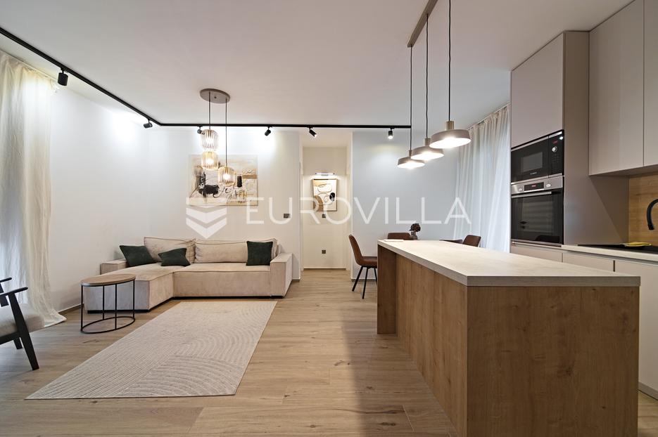 Apartmán Na predaj -  Osijek