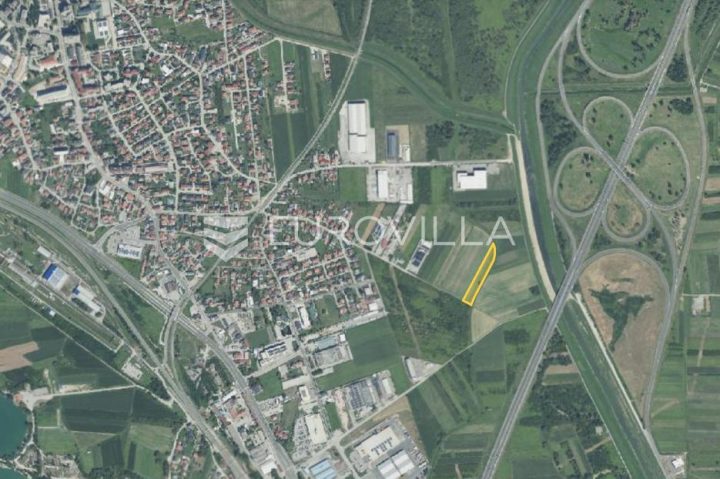 Grundstück Zu verkaufen Centar