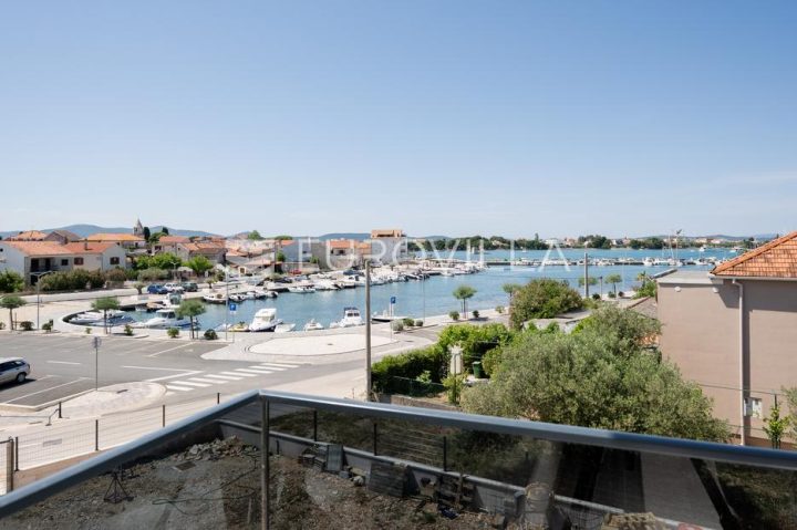 Apartmán na prodej 143 m² – Sukošan