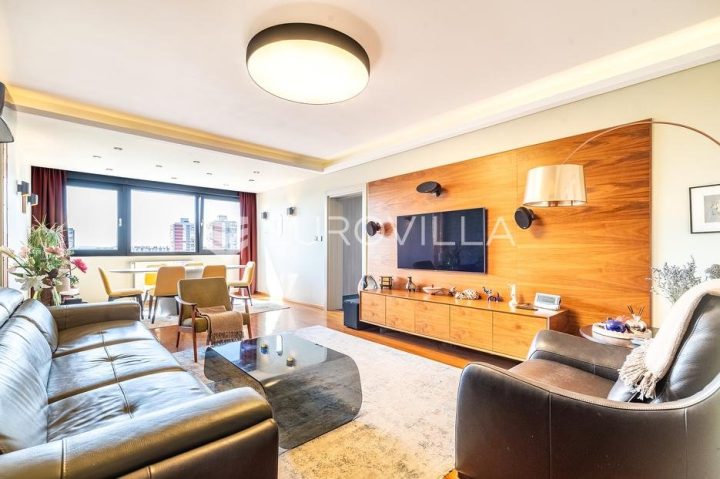 Flat for sale 130 m² – Središće