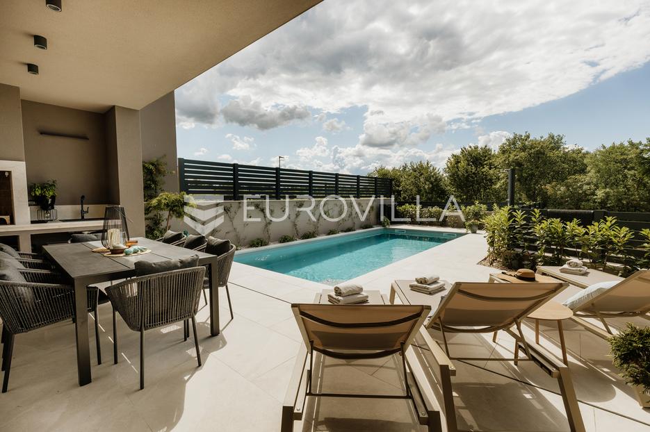 Kuća Na prodaju -  Poreč