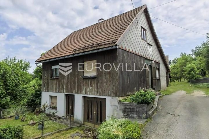 Hiša na predaj 166 m² – Ravna Gora