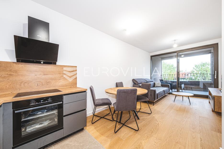 Apartmán Na predaj -  Maksimir