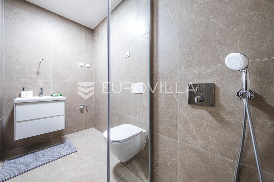 Apartmán Na predaj -  Maksimir