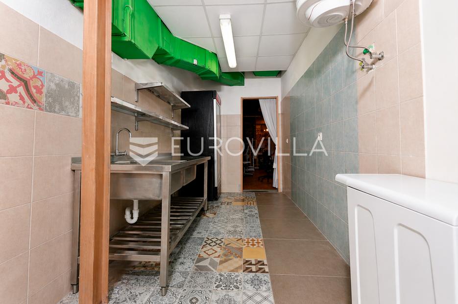 Commerciale In vendita -  Opatija