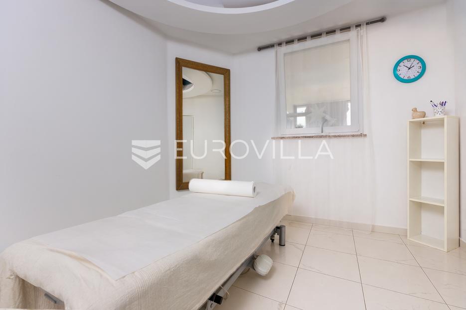 Commerciale In vendita -  Opatija