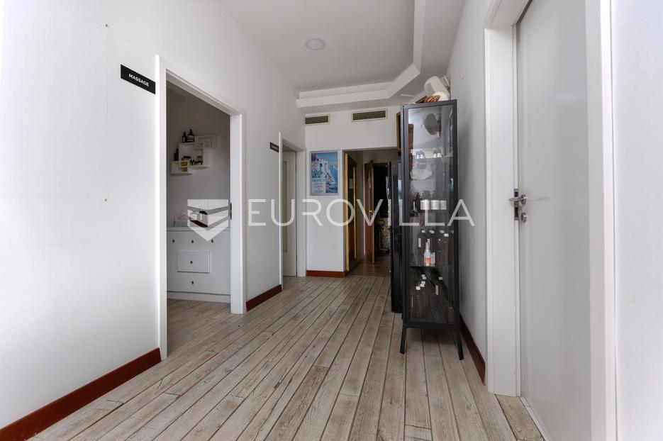 Commerciale In vendita -  Opatija