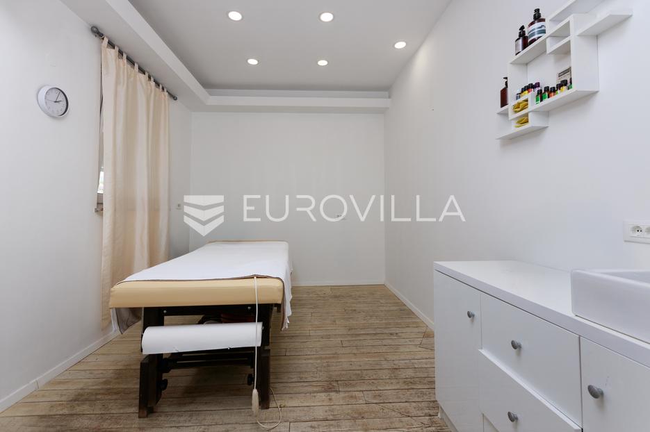Commerciale In vendita -  Opatija