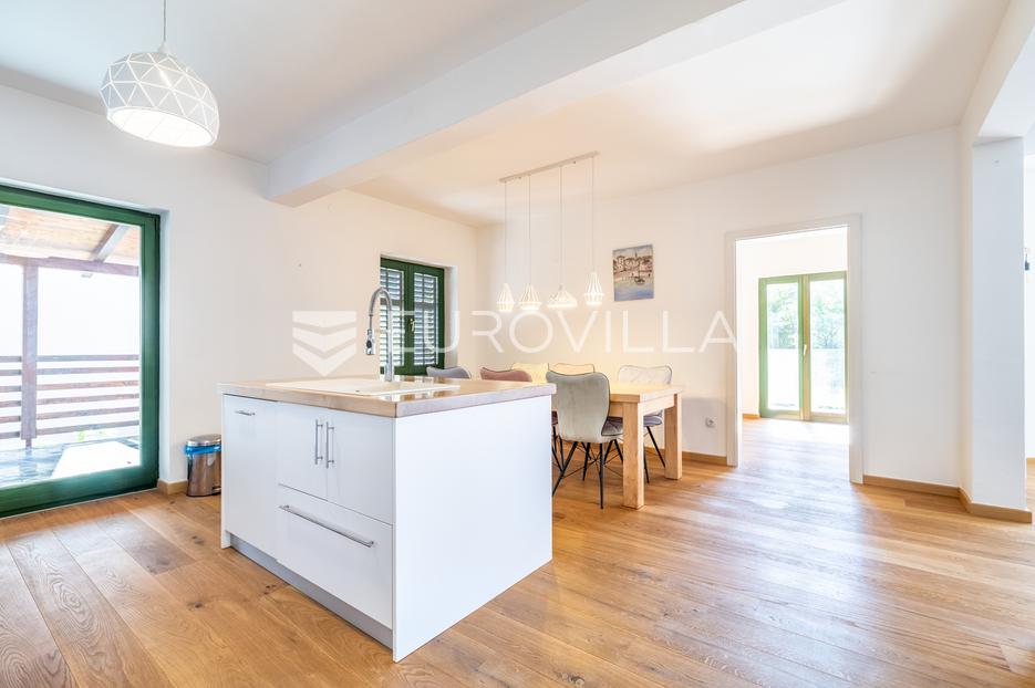 Apartmán Na predaj -  Maksimir