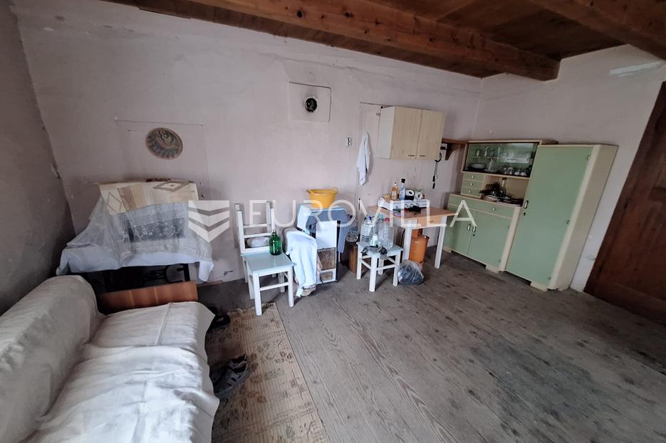 Haus Zu verkaufen - Karlovačka Duga Resa - foto 1/6