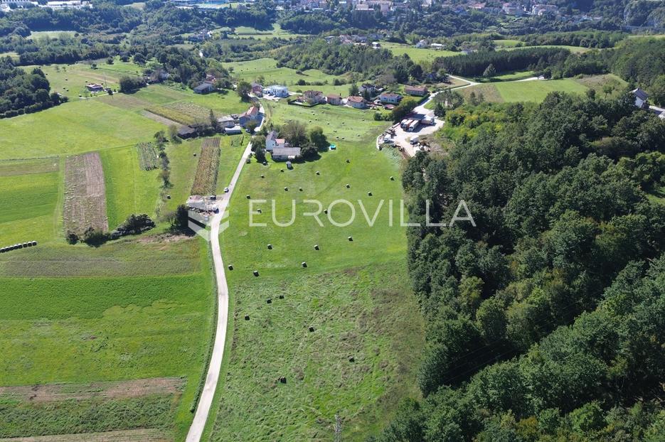 Zemljište Na prodaju -  Pazin