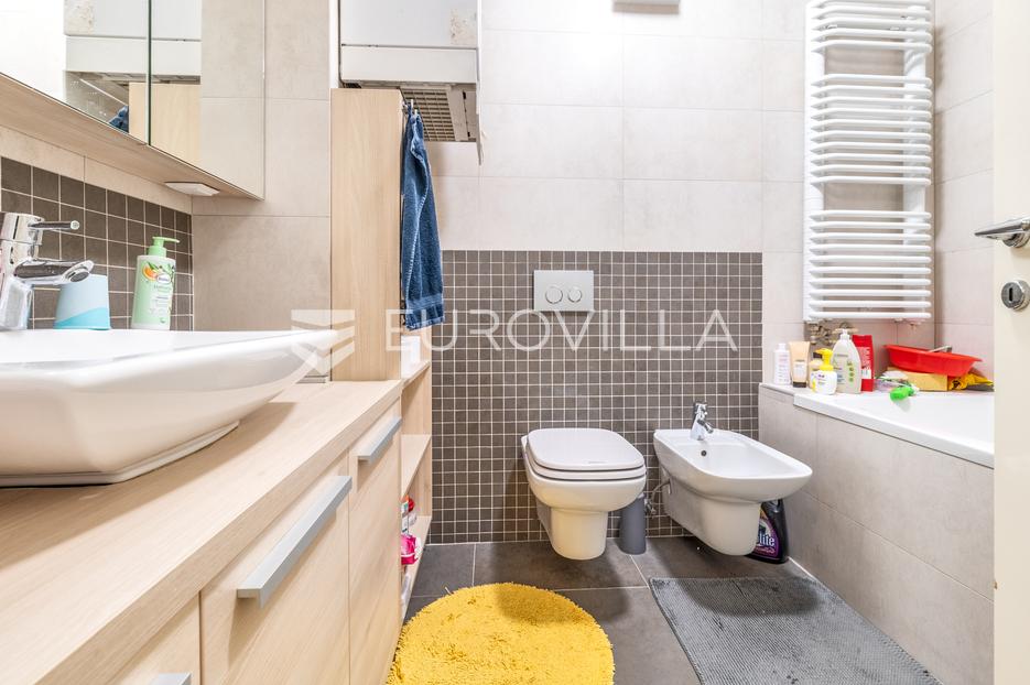 Apartmán Na predaj -  Donji Grad