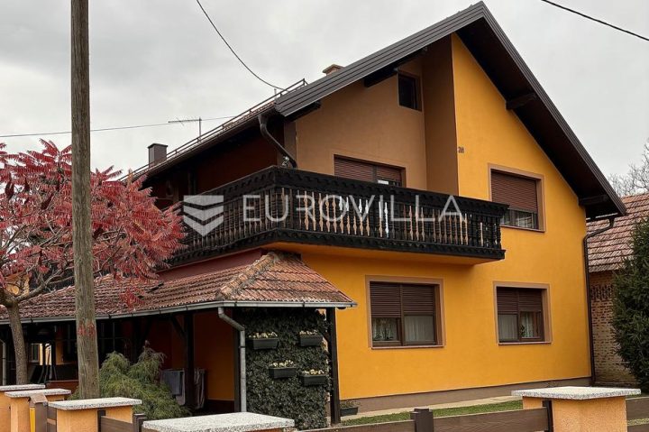 Kuća na prodaju 215 m² – Hrgovljani