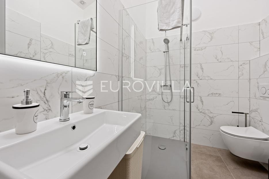 Flat For sale - Istarska Pula