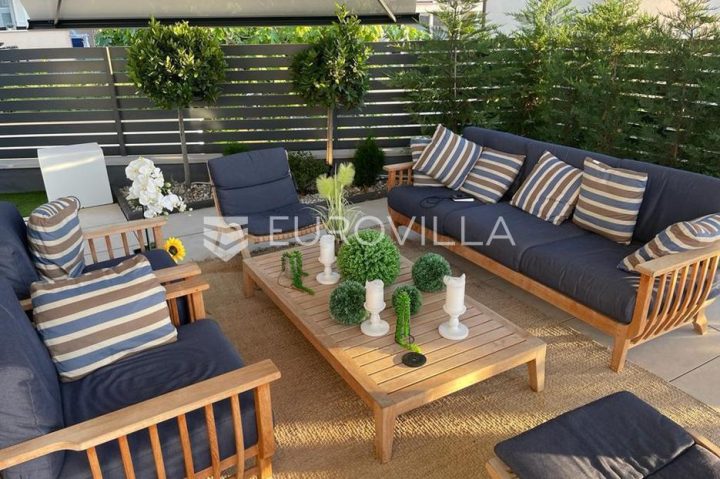 House For sale - Primorsko-goranska Malinska-dubašnica - foto 2/9