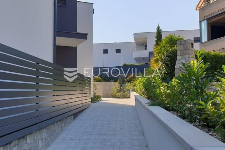 House For sale - Primorsko-goranska Malinska-dubašnica - foto 5/9