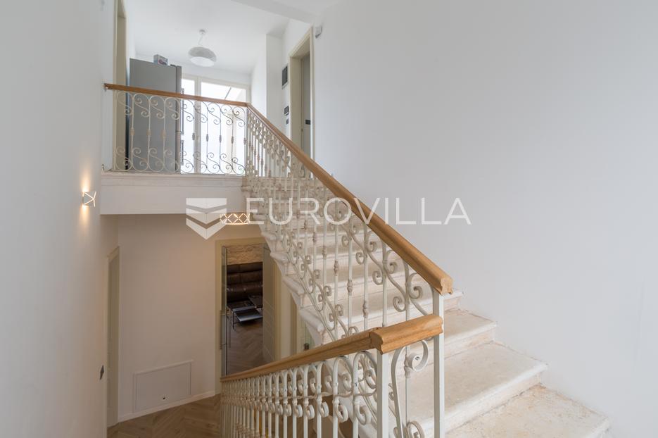 Haus Zu verkaufen -  Pula