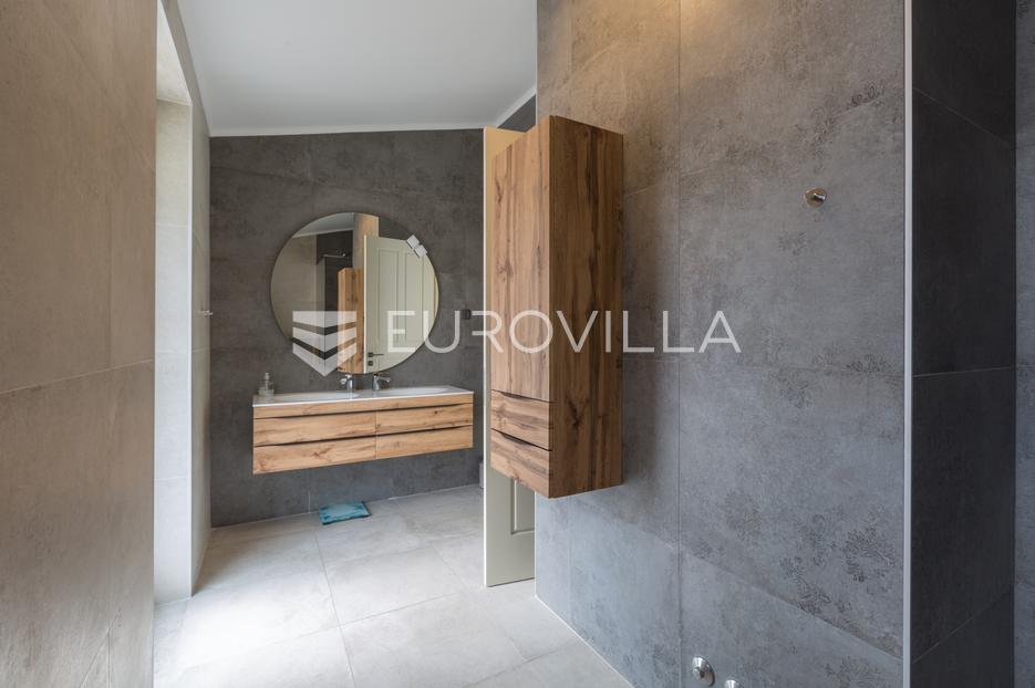 Haus Zu verkaufen -  Pula