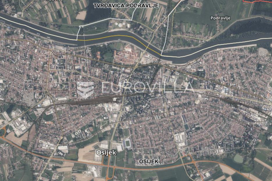 Commerciale In vendita -  Osijek