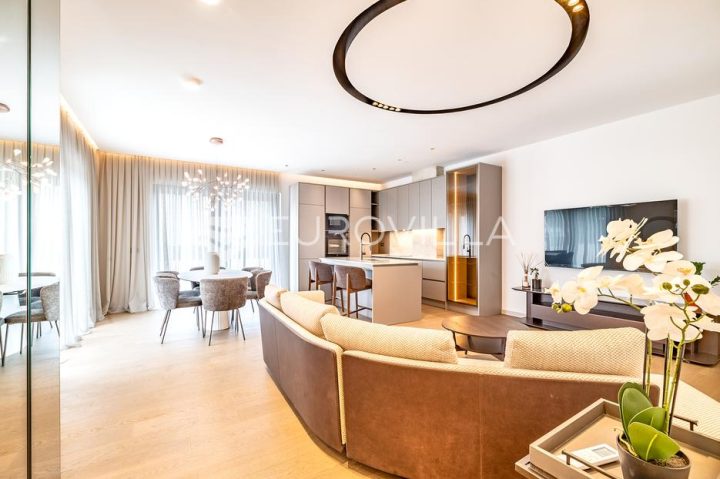Mieszkanie na sprzedaż 123 m² – Ravnice