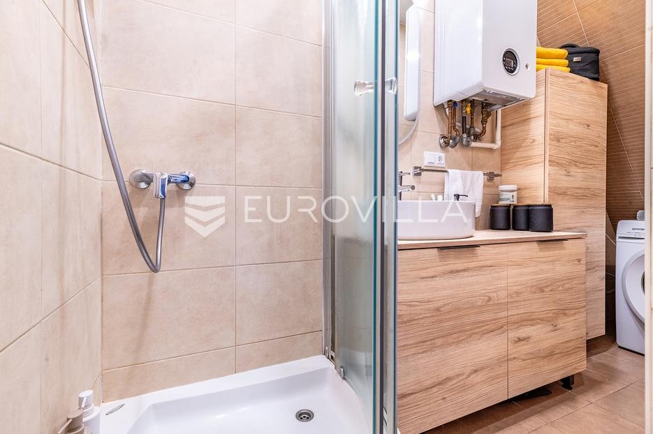 Casa In vendita - Grad Zagreb Trešnjevka - Sjever